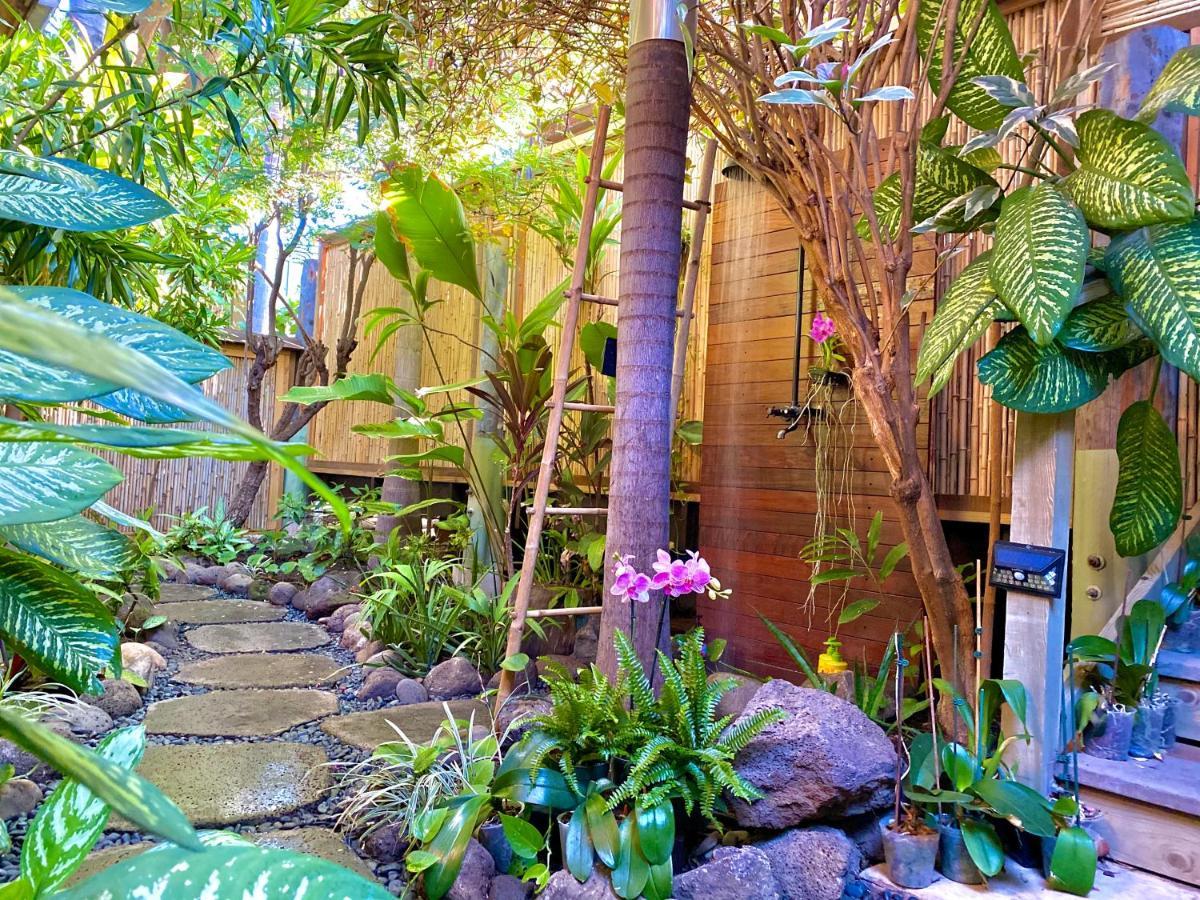 The Kulani Maui Hotel Lahaina Buitenkant foto