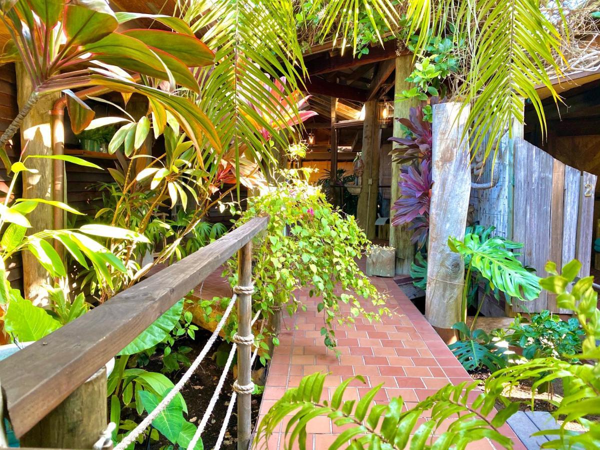 The Kulani Maui Hotel Lahaina Buitenkant foto